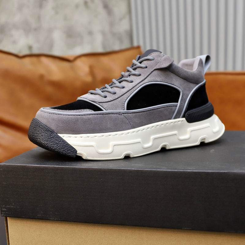 UGG Men's Chunky Runner Sneaker – Grey/Black