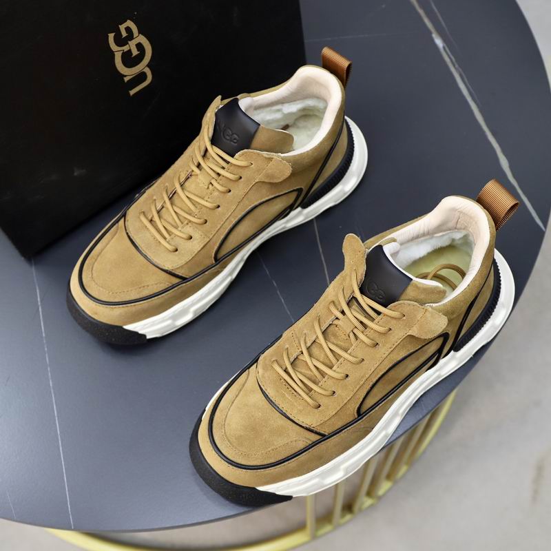 UGG Men's Chunky Runner Sneaker – Tan/Black
