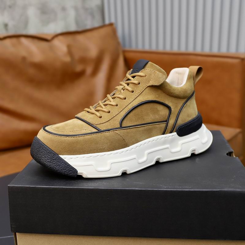 UGG Men's Chunky Runner Sneaker – Tan/Black