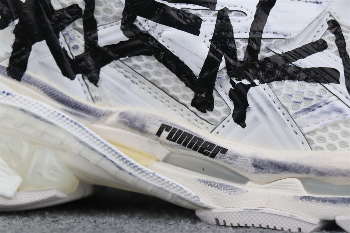 Balenciaga Wmns Runner Sneaker 'Graffiti - White Black'