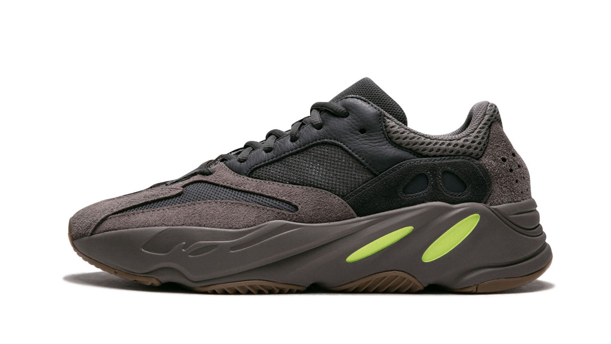 YEEZY BOOST 700 "Mauve" EE9614