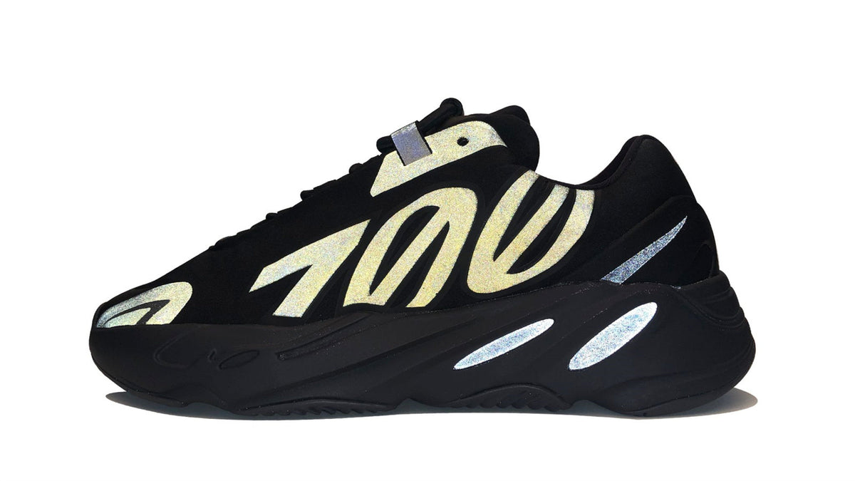 YEEZY BOOST 700 MNVN "Triple Black" FV4440