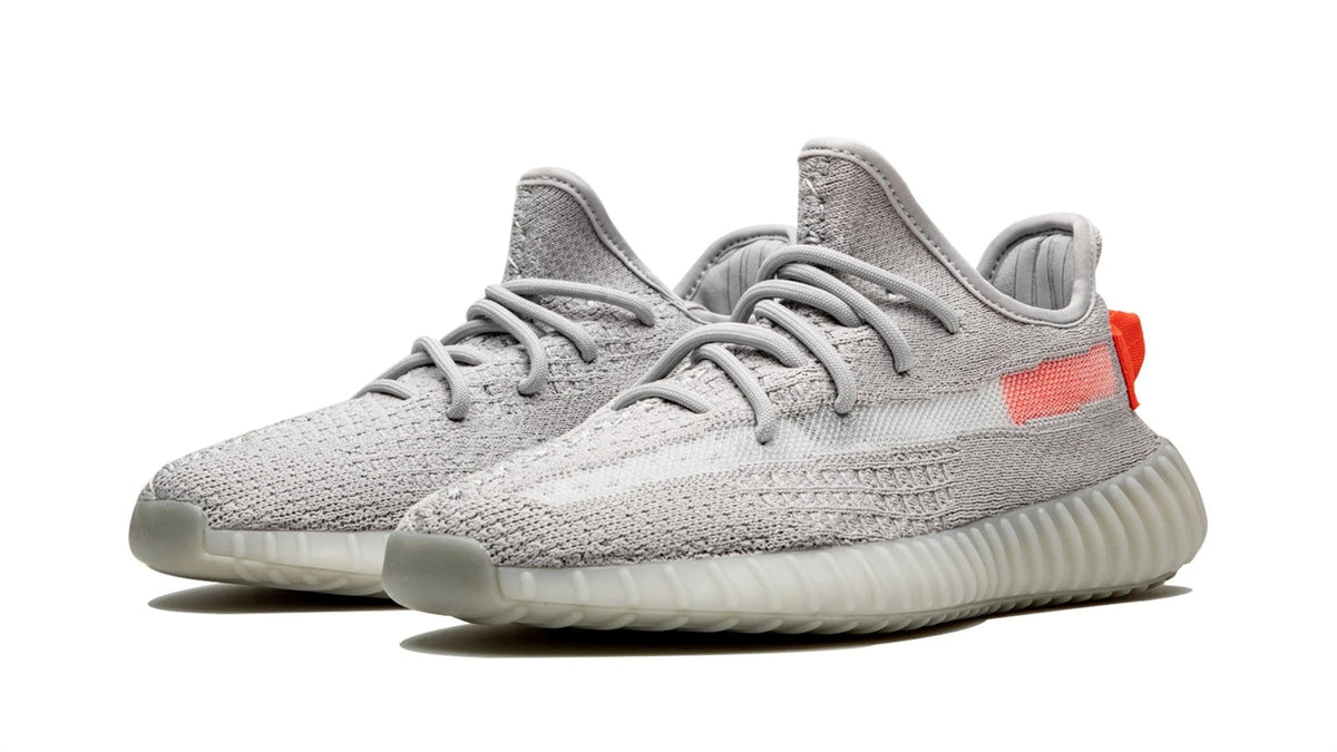 YEEZY BOOST 350 V2 "Tail Light" FX9017