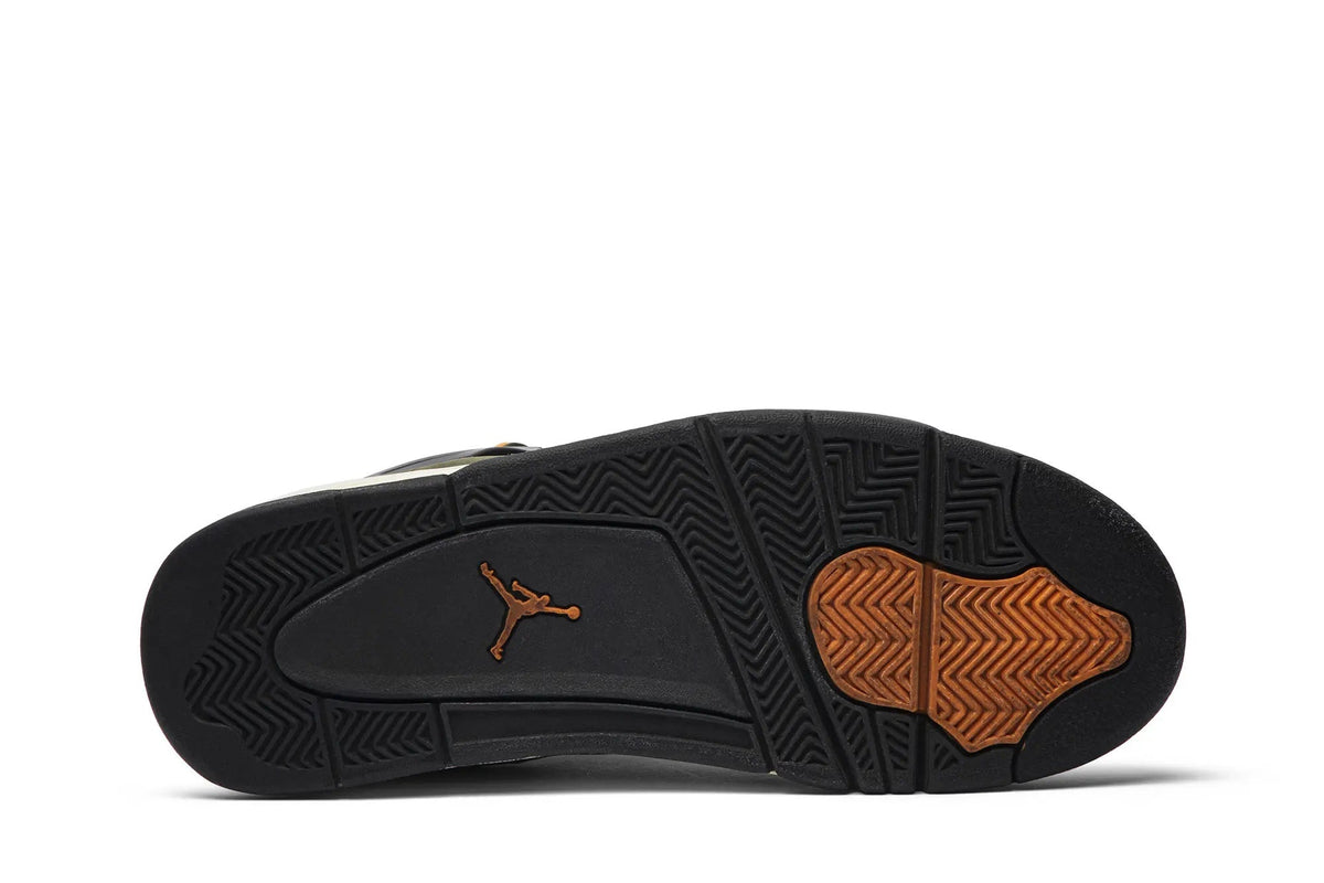 Undefeated x Jordan 4 Retro 'Friends & Family' 2005 JBM351