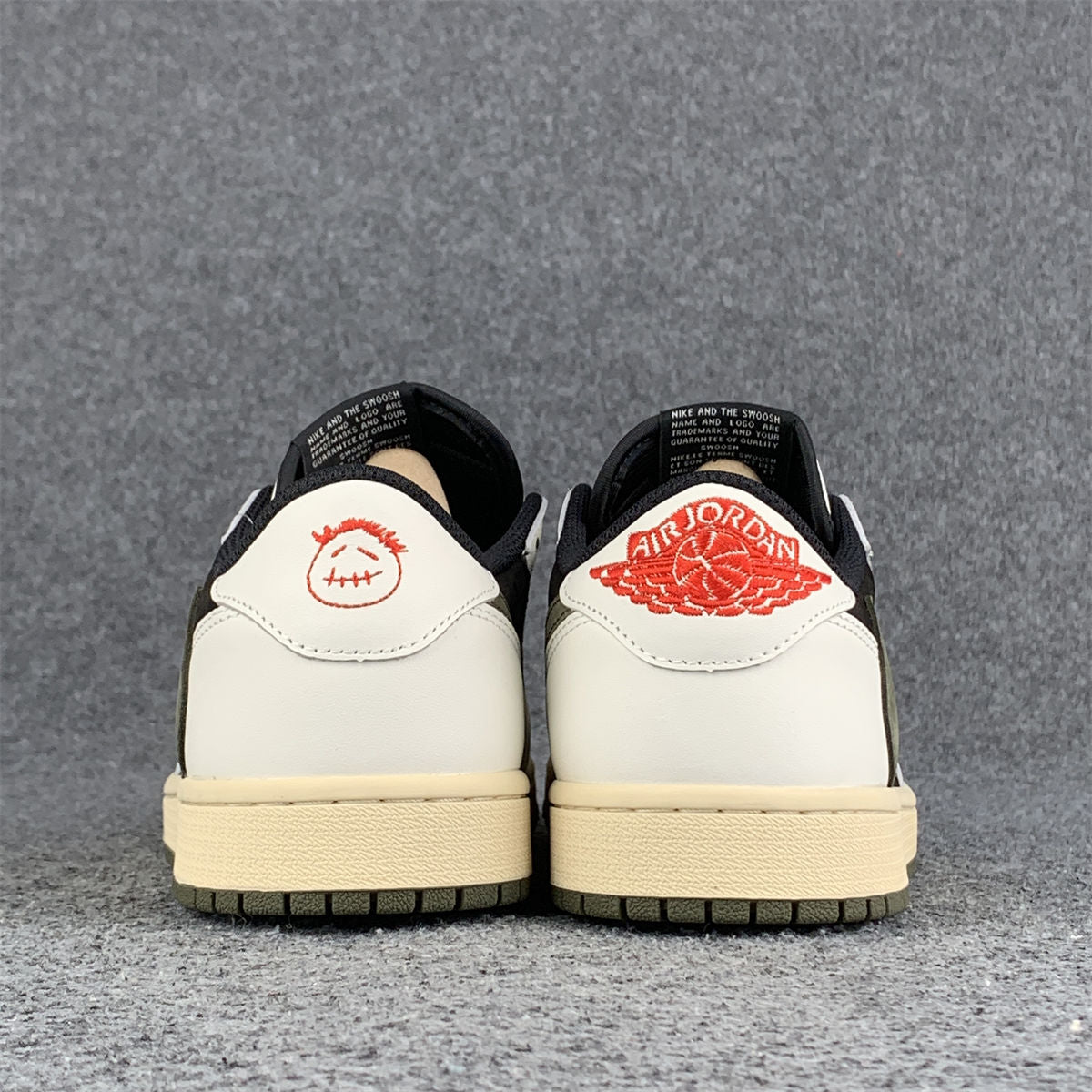 Travis Scott x Wmns Air Jordan 1 Low OG 'Olive' (B-Grade Version)