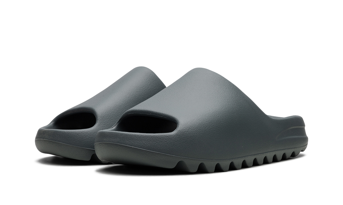 Yeezy Slide "Slate Marine" ID2349