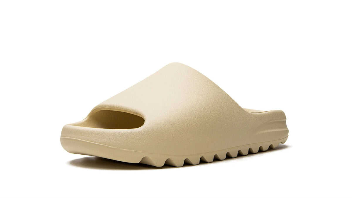 YEEZY SLIDE "Pure" GZ5554