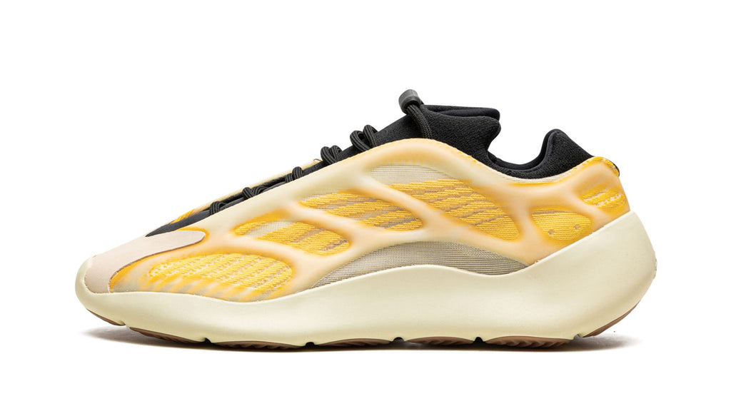 YEEZY 700 V3 "Safflower" G54853