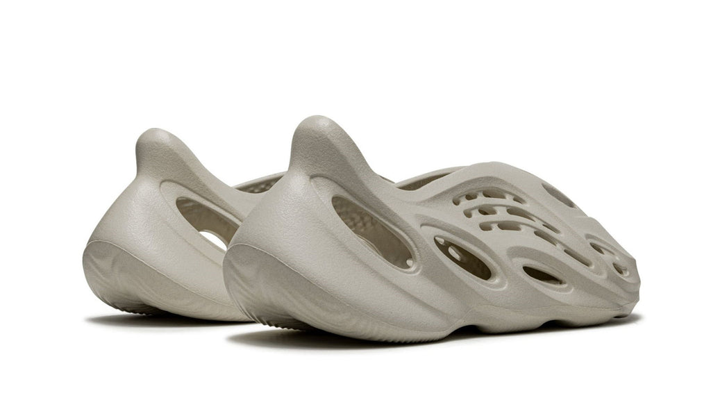 YEEZY FOAM RUNNER "Sand" FY4567