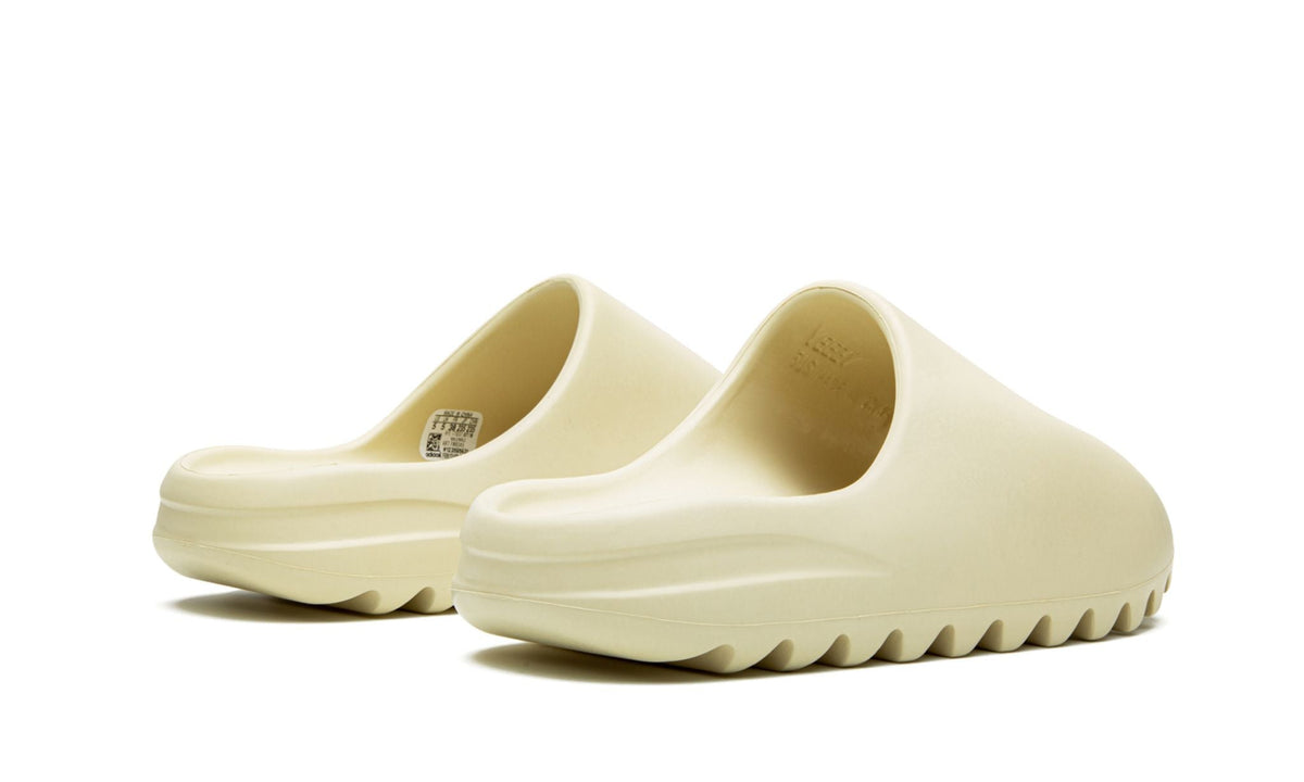 YEEZY SLIDE "Bone 2022" FZ5897