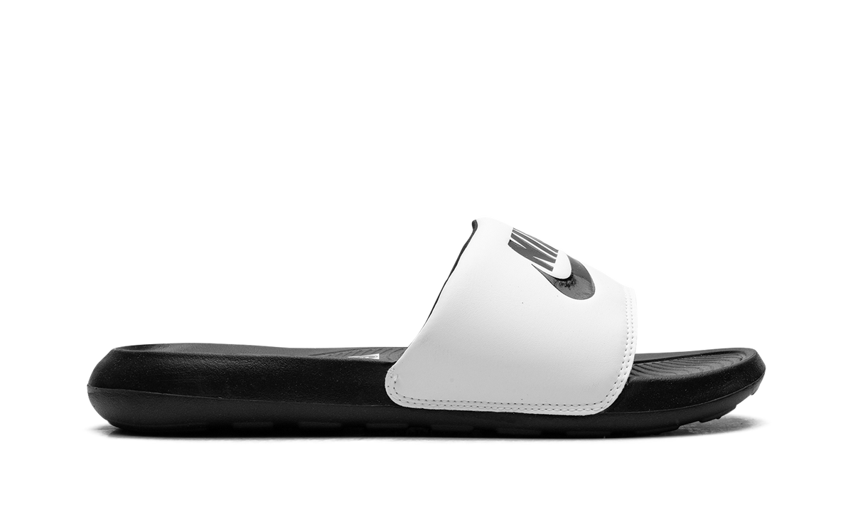 Victori One Slide "Black White" -005 CN9675