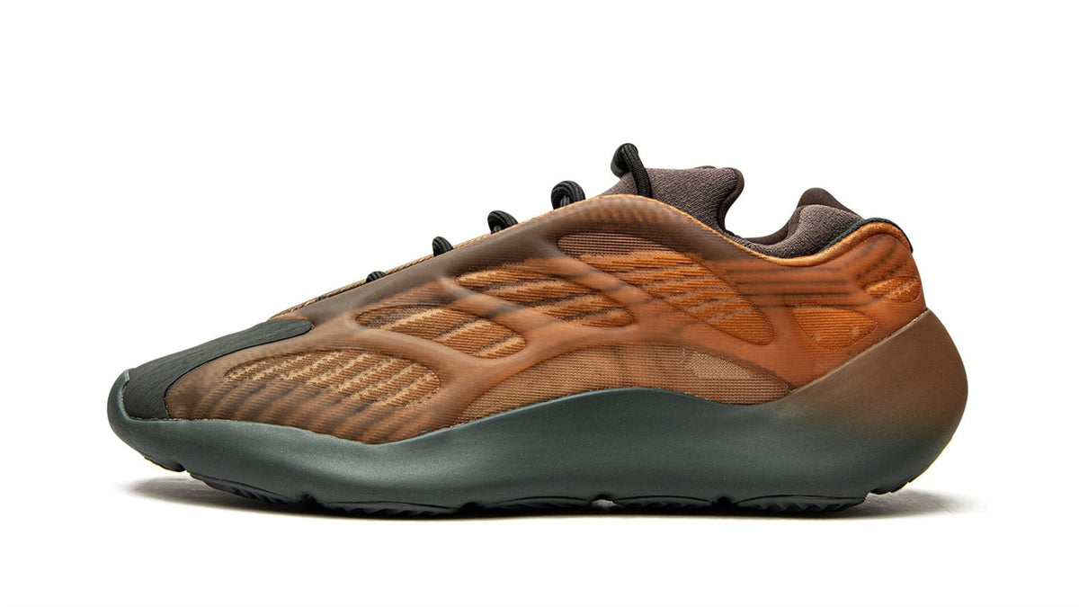 YEEZY 700 V3 "Copper Fade" GY4109