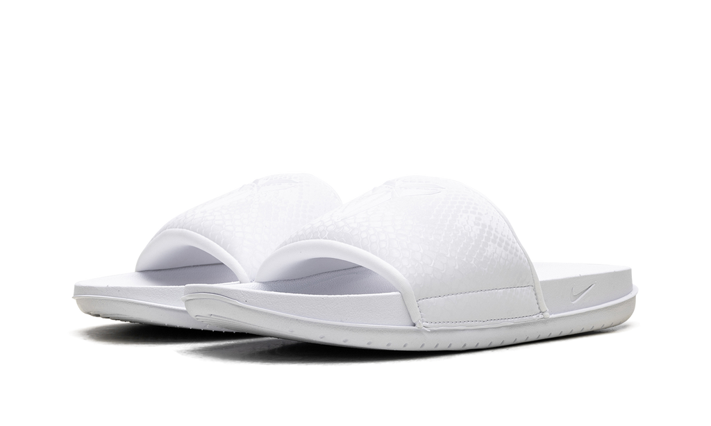 Kobe Offcourt Slide "Triple White" 100 IF2870