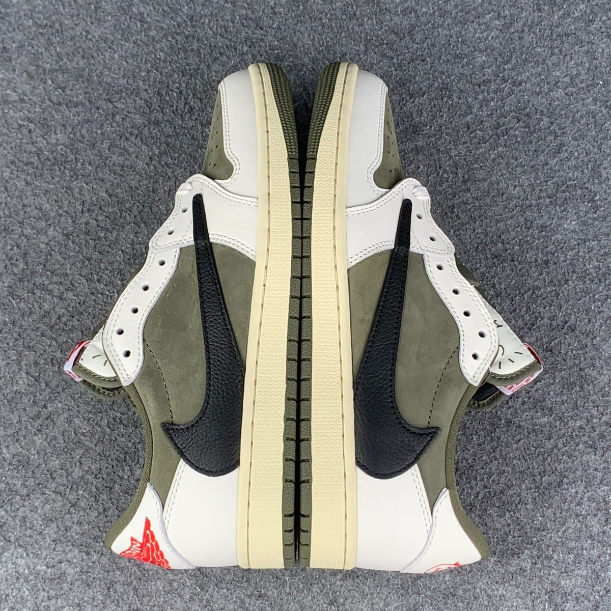 Travis Scott x Air Jordan 1 Low OG SP 'Medium Olive'