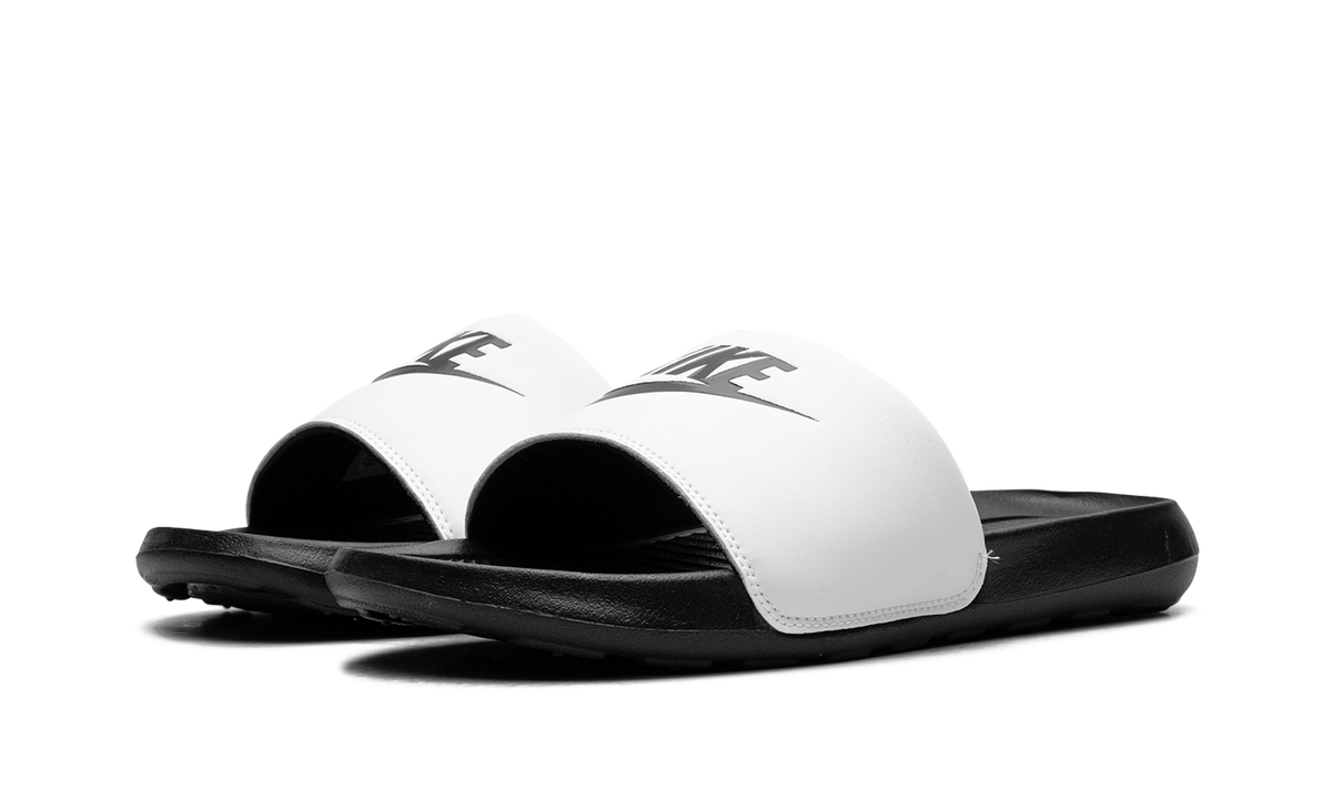 Victori One Slide "Black White" -005 CN9675