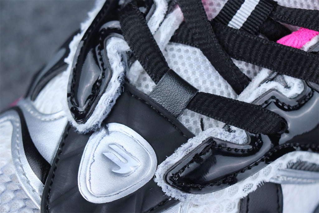 Balenciaga Wmns Runner Sneaker 'Worn-Out - Silver Pink'