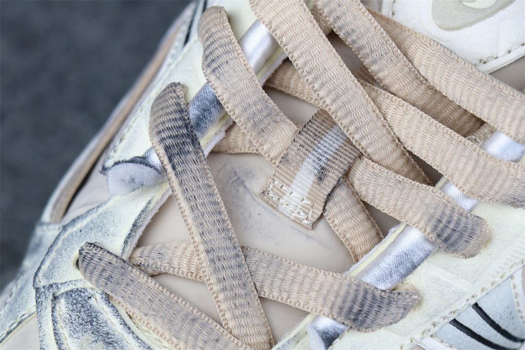 Balenciaga Wmns Runner 'Worn-Out - Beige'