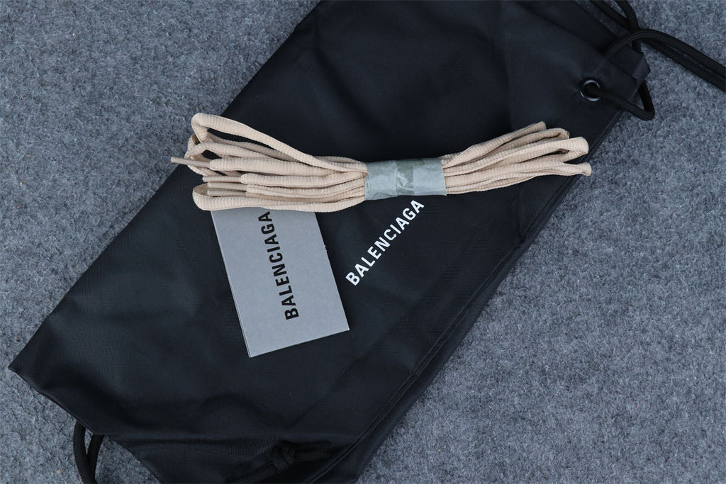 Balenciaga Wmns Runner 'Worn-Out - Beige'