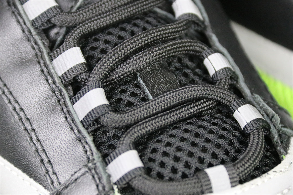 Dior B22 'Black Volt'