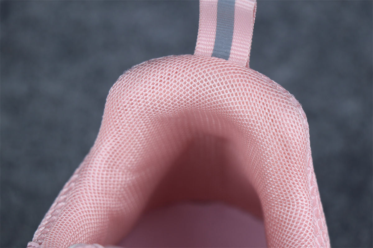 Dior B22 'Pink Grey'