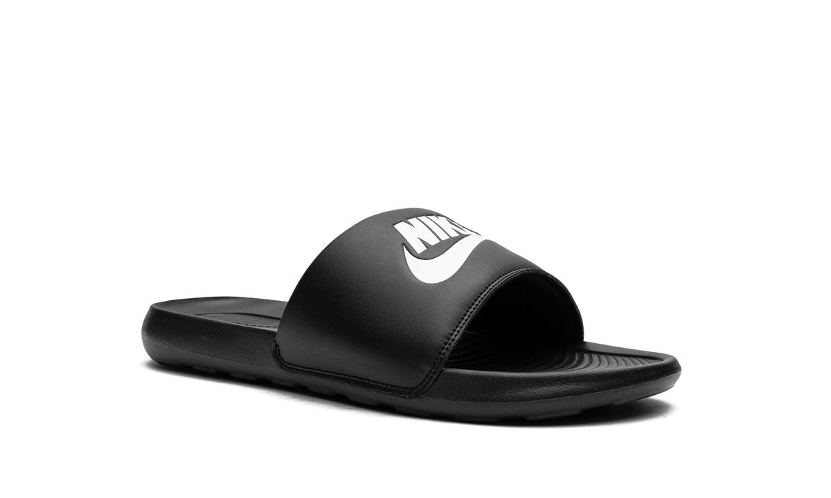 Victori One Slide "Black White" 002 CN9675